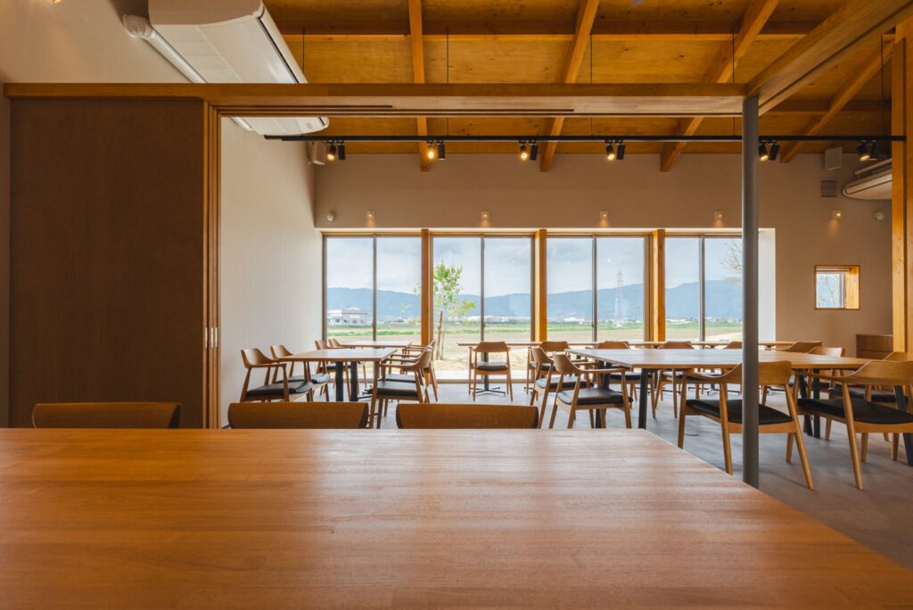 田園風景を楽しむ社員食堂＆カフェ